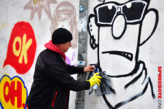 Graffiti-mitten-in-der-Stadt-2